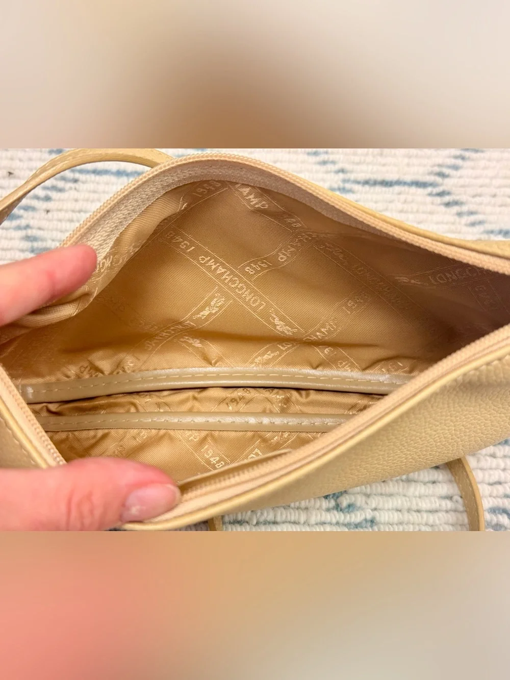 LONGCHAMP Vintage Y2K Beige Pebbled Leather Baguette Crossbody Made In France